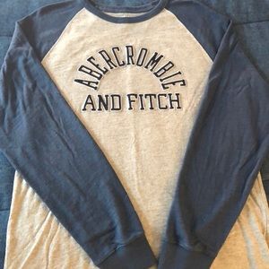 Abercrombie long sleeve tee
